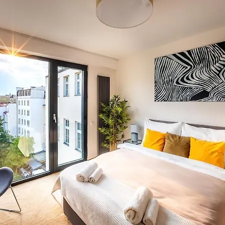 Apartment 4 Bedrooms Casco Antiguo