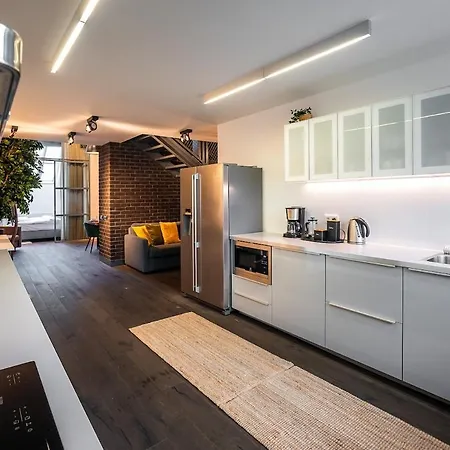 Apartment 4 Bedrooms Casco Antiguo *